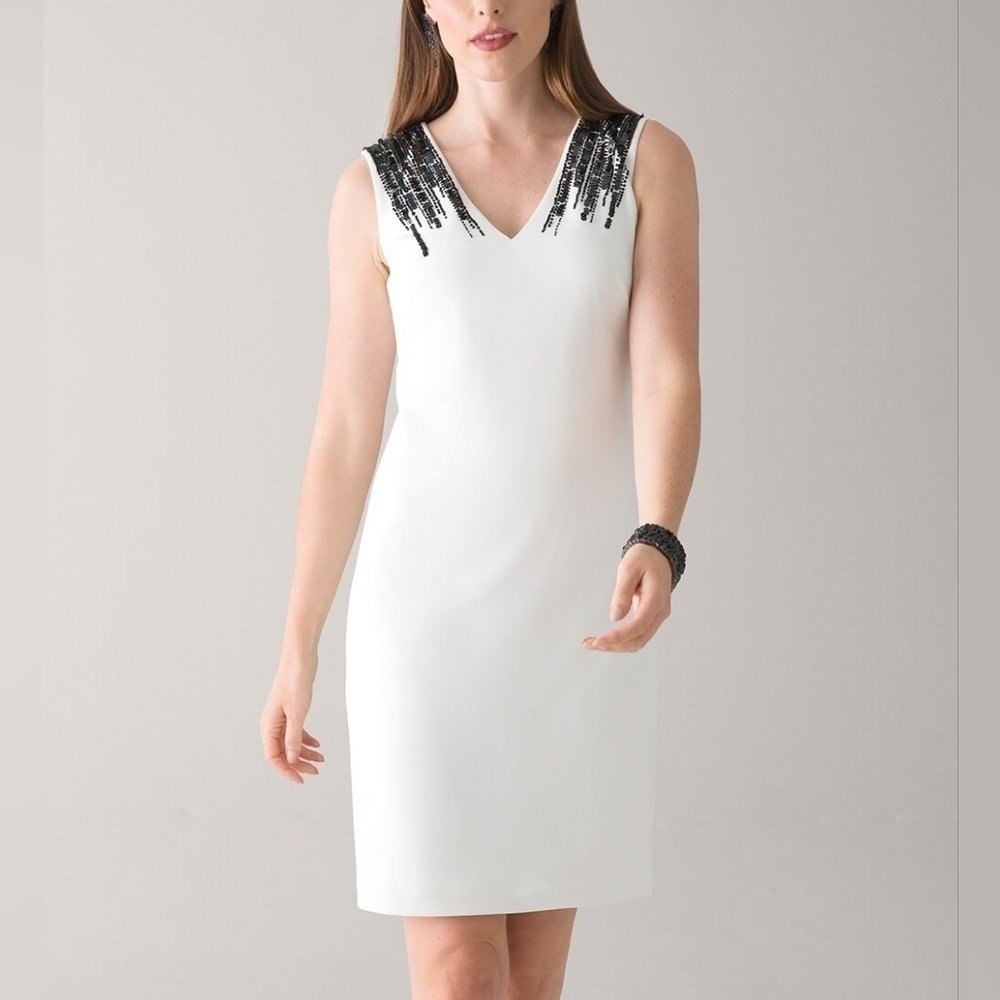 White house black market Shift Dress With Embellished Shoulder sz 00